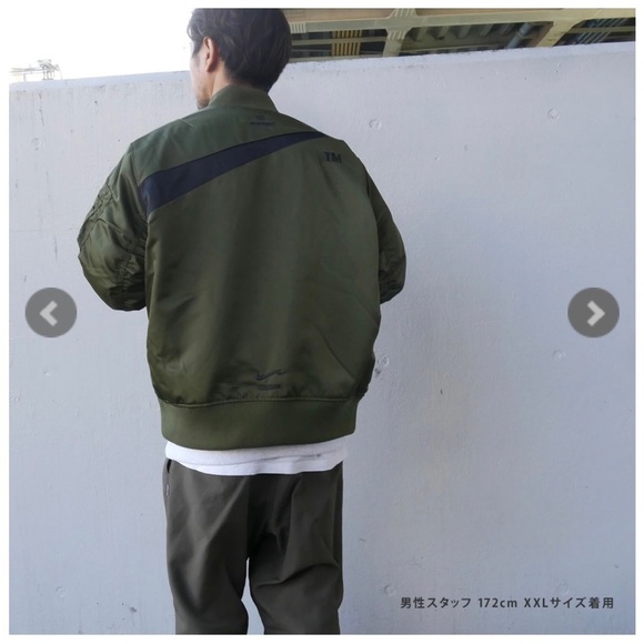 NIKE
SPORTSWEAR SWOOSH THERMA-FIT SYNTHETIC-FILL BOMBER - Picture 11 of 14